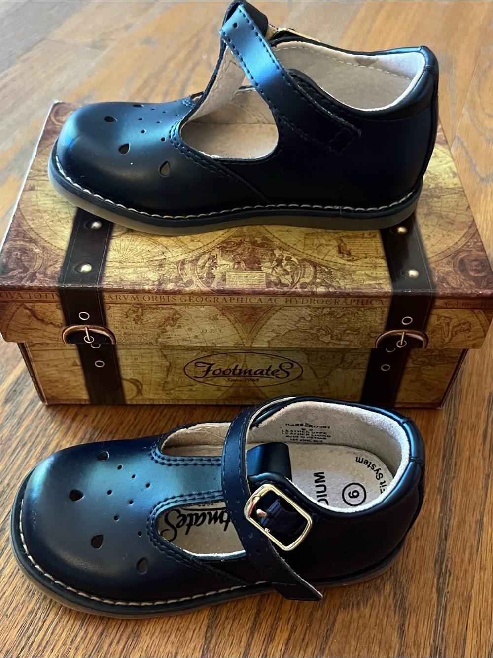 Footmates Harper Navy Leather Girls Mary Jane Buckle Shoes Sz 6